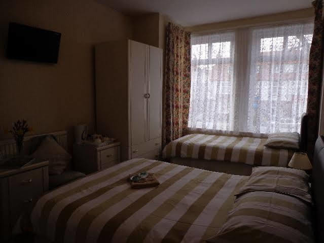 The Phoenix Guest House Scarborough Exteriér fotografie